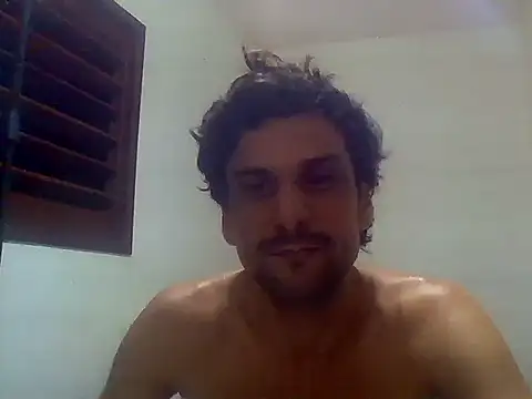 Snapshot of couplemilk chatting on 18, 12, 2024 couplemilk online show from 18, 12, 2024