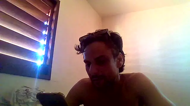 Snapshot of couplemilk chatting on 6, 1, 2025 couplemilk online show from 6, 1, 2025