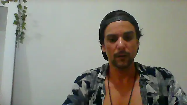 Snapshot of couplemilk chatting on 19, 1, 2025 couplemilk online show from 19, 1, 2025