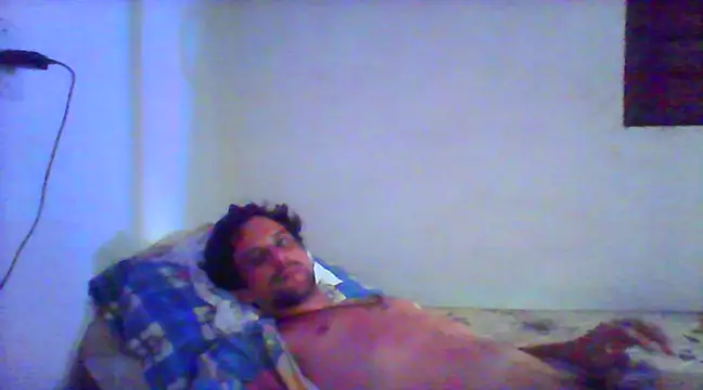 Snapshot of couplemilk chatting on 25, 1, 2025 couplemilk online show from 25, 1, 2025