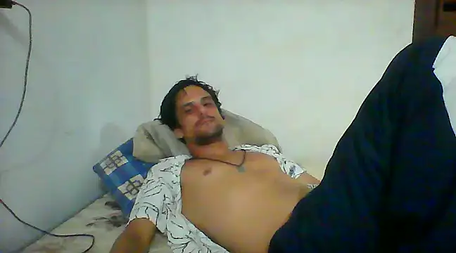 Snapshot of couplemilk chatting on 25, 1, 2025 couplemilk online show from 25, 1, 2025