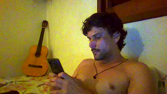 Snapshot of couplemilk chatting on 20, 2, 2026 couplemilk online show from 20, 2, 2026