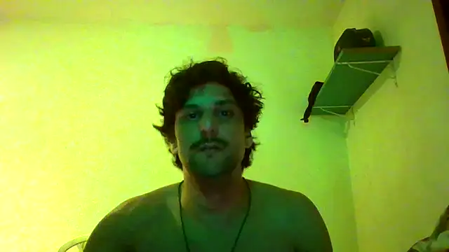 Snapshot of couplemilk chatting on 28, 3, 2026 couplemilk online show from 28, 3, 2026