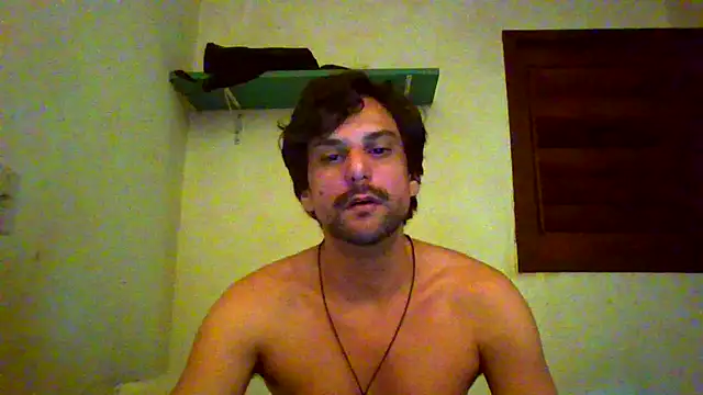 Snapshot of couplemilk chatting on 22, 5, 2026 couplemilk online show from 22, 5, 2026