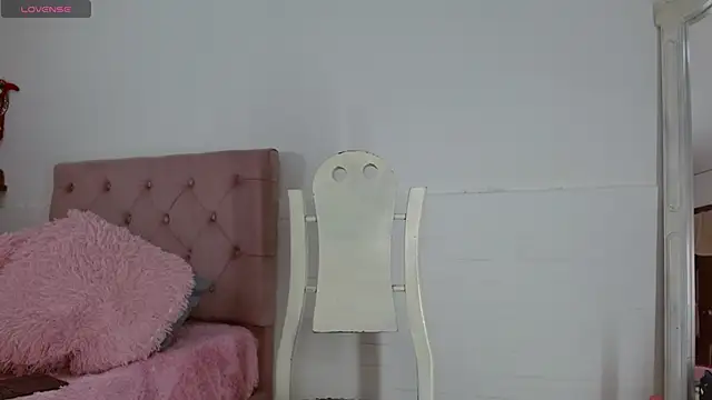 tifanny-squirt online show from 24, 2, 2025