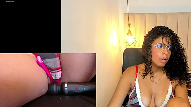 Snapshot of KaruiGames chatting on 22, 12, 2024 KaruiGames online show from 22, 12, 2024