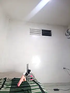 DIORA Latina online show from 26, 9, 2025