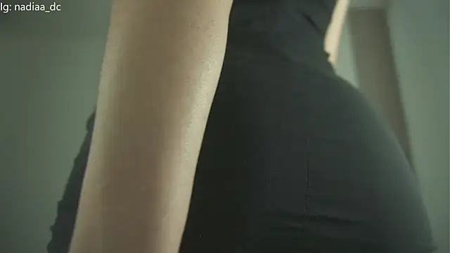 Nadiaa  online show from 8, 11, 2025