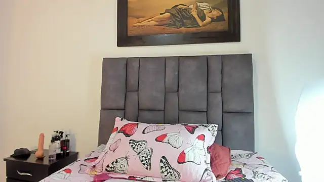 Vahiolet smith online show from 5, 3, 2026