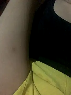 Asianmombigasss online show from 9, 10, 2025