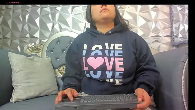 KataleyaStiward online show from 25, 1, 2025