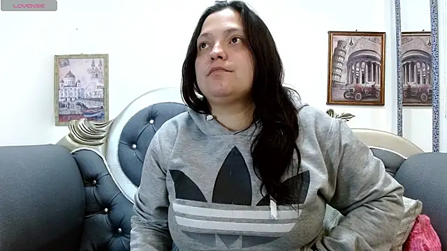 Snapshot of KataleyaStiward chatting on 27, 5, 2026 KataleyaStiward online show from 27, 5, 2026