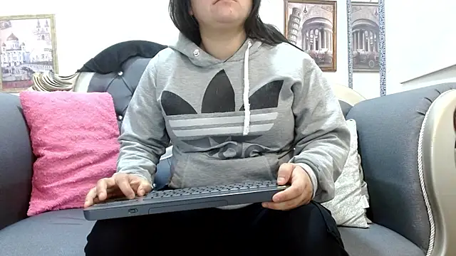 Snapshot of KataleyaStiward chatting on 1, 7, 2026 KataleyaStiward online show from 1, 7, 2026
