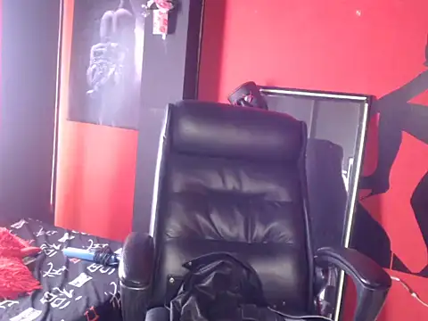 KLOE PIELL online show from 1, 4, 2026