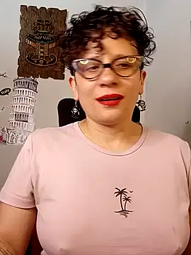 Snapshot of Daneshka_naughty chatting on 1, 2, 2025 Daneshka naughty online show from 1, 2, 2025