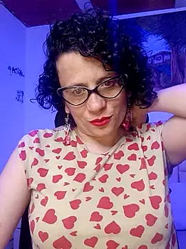 Snapshot of Daneshka_naughty chatting on 5, 10, 2025 Daneshka naughty online show from 5, 10, 2025