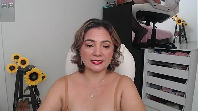 Ghada milf online show from 6, 12, 2024