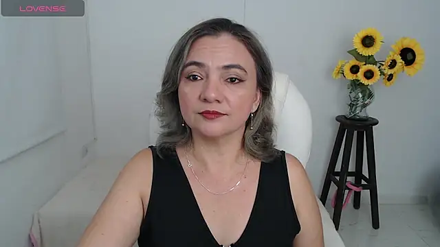 Ghada milf online show from 17, 10, 2025