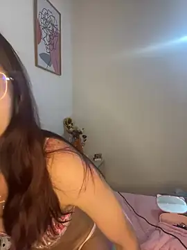 Snapshot of HallieLemon1 chatting on 15, 3, 2025 HallieLemon1 online show from 15, 3, 2025