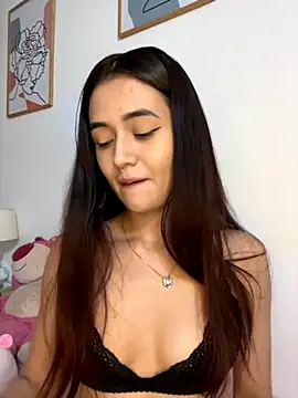 Snapshot of HallieLemon1 chatting on 5, 10, 2025 HallieLemon1 online show from 5, 10, 2025