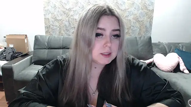 Snapshot of TiffaniYW chatting on 10, 12, 2024 TiffaniYW online show from 10, 12, 2024