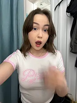 Snapshot of Peachy_Dream chatting on 13, 3, 2025 Peachy Dream online show from 13, 3, 2025