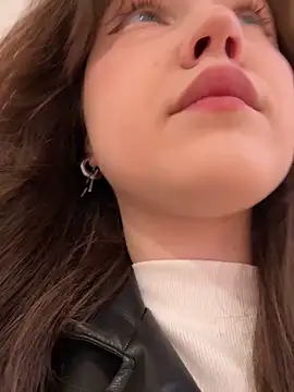 Snapshot of Peachy_Dream chatting on 5, 10, 2025 Peachy Dream online show from 5, 10, 2025