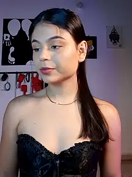 Snapshot of Cleo_hills chatting on 10, 5, 2026 Cleo hills online show from 10, 5, 2026
