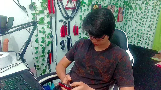 Andy gray online show from 11, 4, 2026