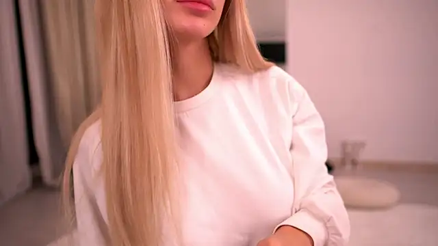 Snapshot of KylieJoyce chatting on 10, 2, 2026 KylieJoyce online show from 10, 2, 2026