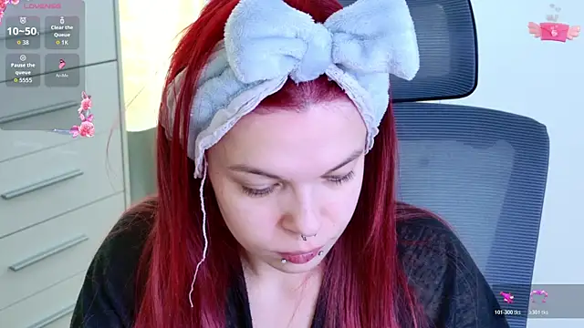 Snapshot of ValBae chatting on 15, 5, 2026 ValBae online show from 15, 5, 2026