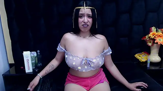 Sarah Hornny online show from 21, 12, 2024