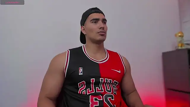 JamesGraay online show from 6, 11, 2025