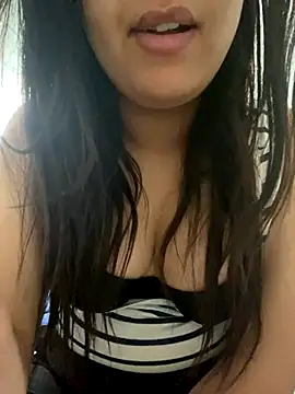 yassminsexy22 online show from 5, 12, 2024