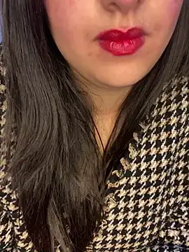 yassminsexy22 online show from 6, 2, 2025