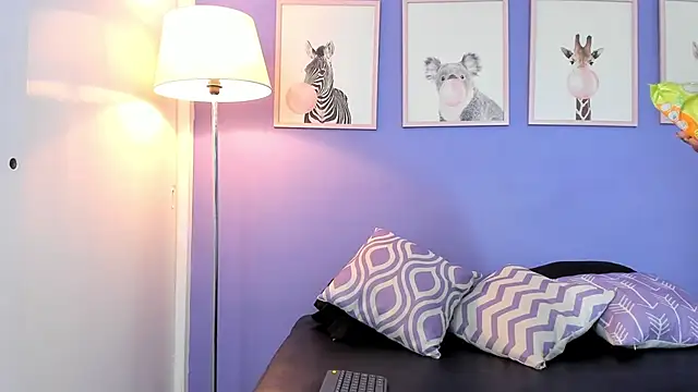 Elizabeth Santos online show from 22, 3, 2025