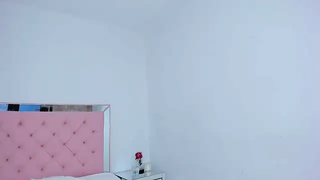 Snapshot of _violetadulce chatting on 27, 2, 2025 violetadulce online show from 27, 2, 2025