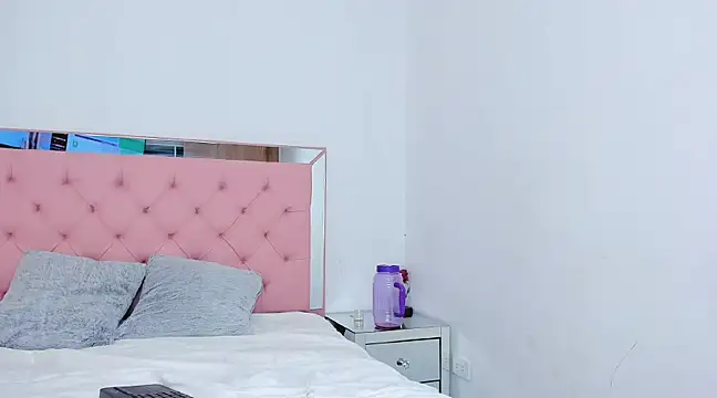 Snapshot of _violetadulce chatting on 22, 3, 2025 violetadulce online show from 22, 3, 2025