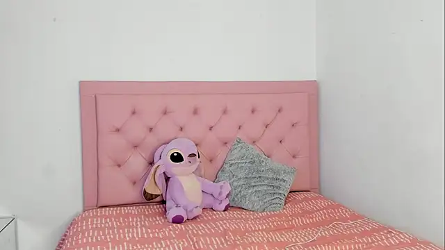 Snapshot of _violetadulce chatting on 30, 9, 2025 violetadulce online show from 30, 9, 2025