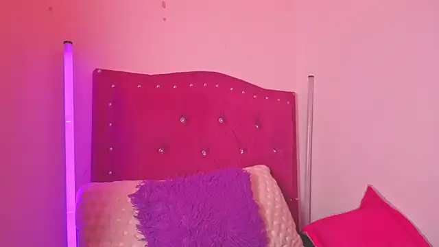 evy orange1 online show from 14, 11, 2025