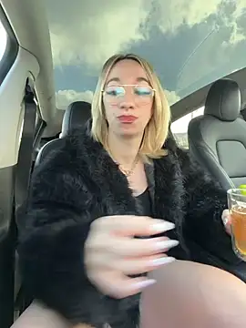 Giuliana baby online show from 28, 3, 2026