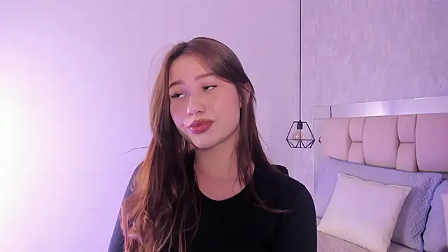 Snapshot of Roxie-Summers11 chatting on 14, 1, 2025 Roxie-Summers11 online show from 14, 1, 2025