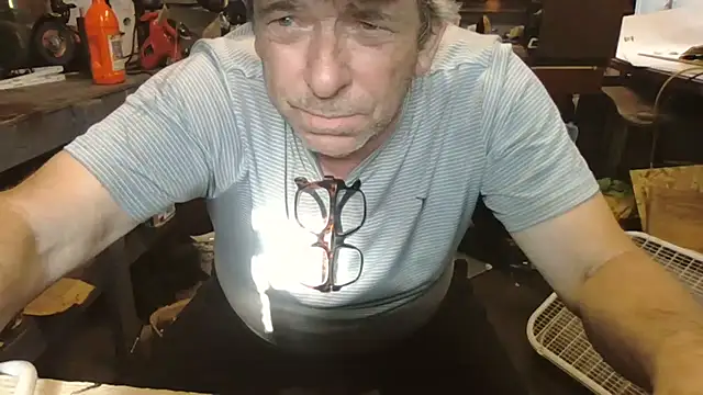 Snapshot of llovetoshowoff chatting on 15, 7, 2026 llovetoshowoff online show from 15, 7, 2026