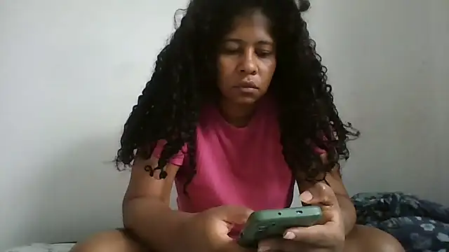 Snapshot of Ivon-09 chatting on 23, 10, 2025 Ivon-09 online show from 23, 10, 2025