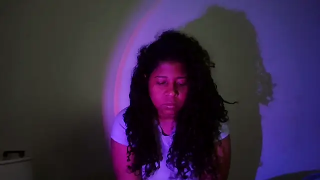 Snapshot of Ivon-09 chatting on 2, 11, 2025 Ivon-09 online show from 2, 11, 2025