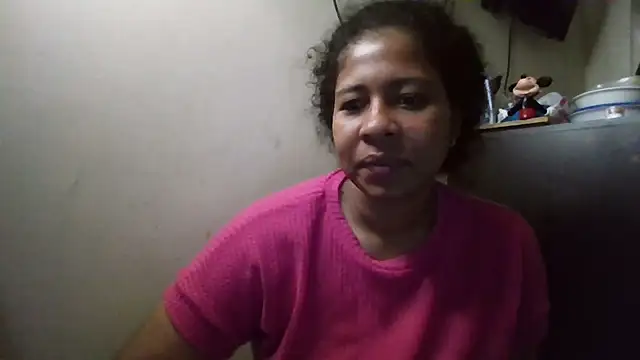 Snapshot of Ivon-09 chatting on 16, 11, 2025 Ivon-09 online show from 16, 11, 2025