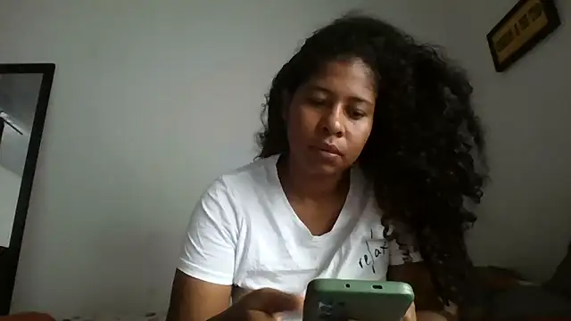 Snapshot of Ivon-09 chatting on 17, 2, 2026 Ivon-09 online show from 17, 2, 2026