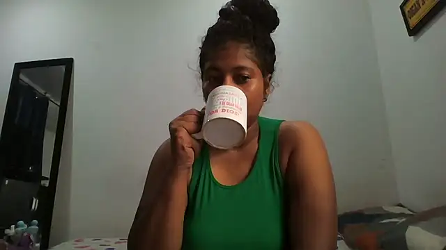 Snapshot of Ivon-09 chatting on 22, 2, 2026 Ivon-09 online show from 22, 2, 2026