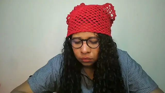 Snapshot of Ivon-09 chatting on 19, 6, 2026 Ivon-09 online show from 19, 6, 2026