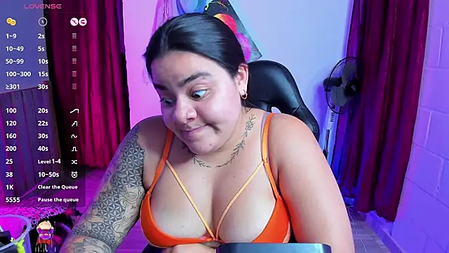 Sharon hils online show from 4, 2, 2025